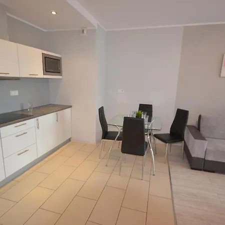 Ferienwohnung NotaBene Airport Warschau Exterior foto